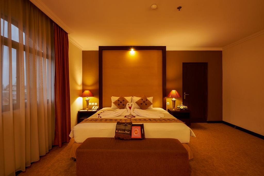Semesta Heritage Hotel & Convention Semarang Exteriör bild