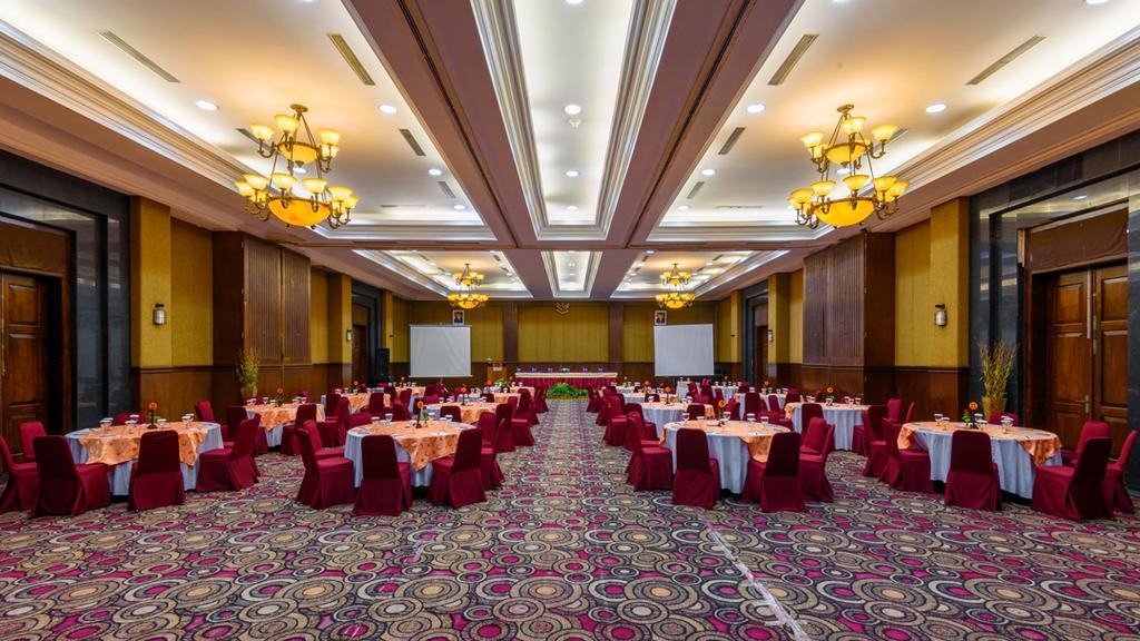 Semesta Heritage Hotel & Convention Semarang Exteriör bild