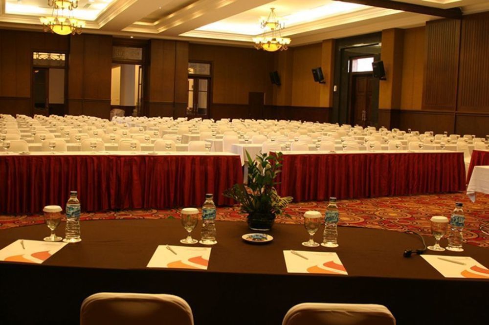 Semesta Heritage Hotel & Convention Semarang Exteriör bild