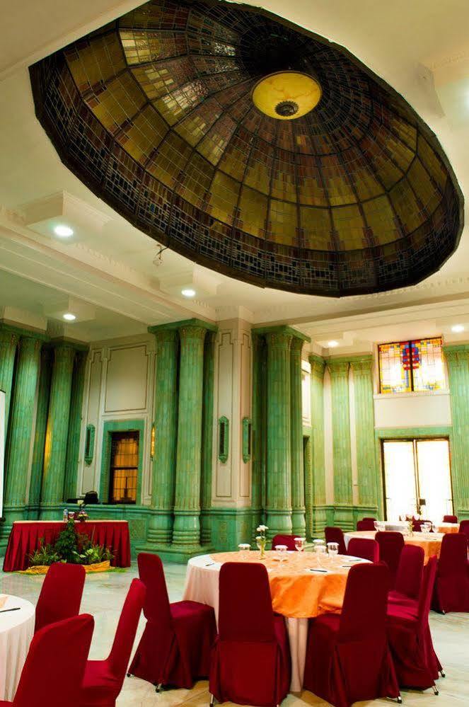 Semesta Heritage Hotel & Convention Semarang Exteriör bild